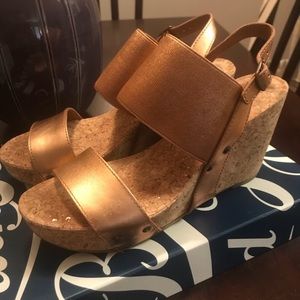 “Lucky” Rose Gold Wedges